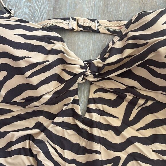 J‎ Crew Front-twist one-piece in zebra stripe Size 24 Tan Black - Picture 3 of 8